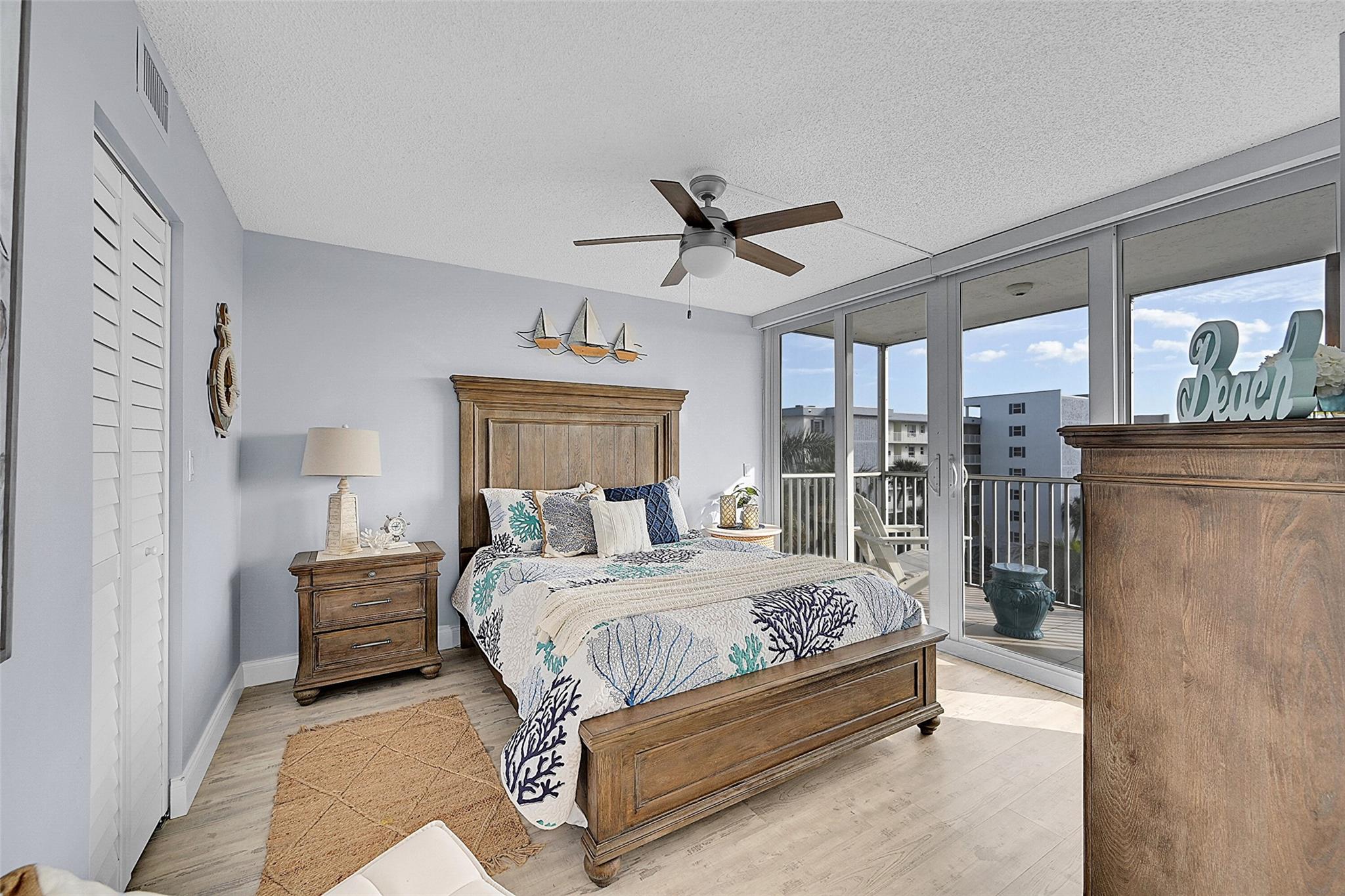 1 Harbourside Dr 4-607