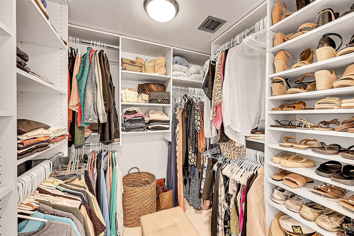 1 Harbourside Dr 4-607