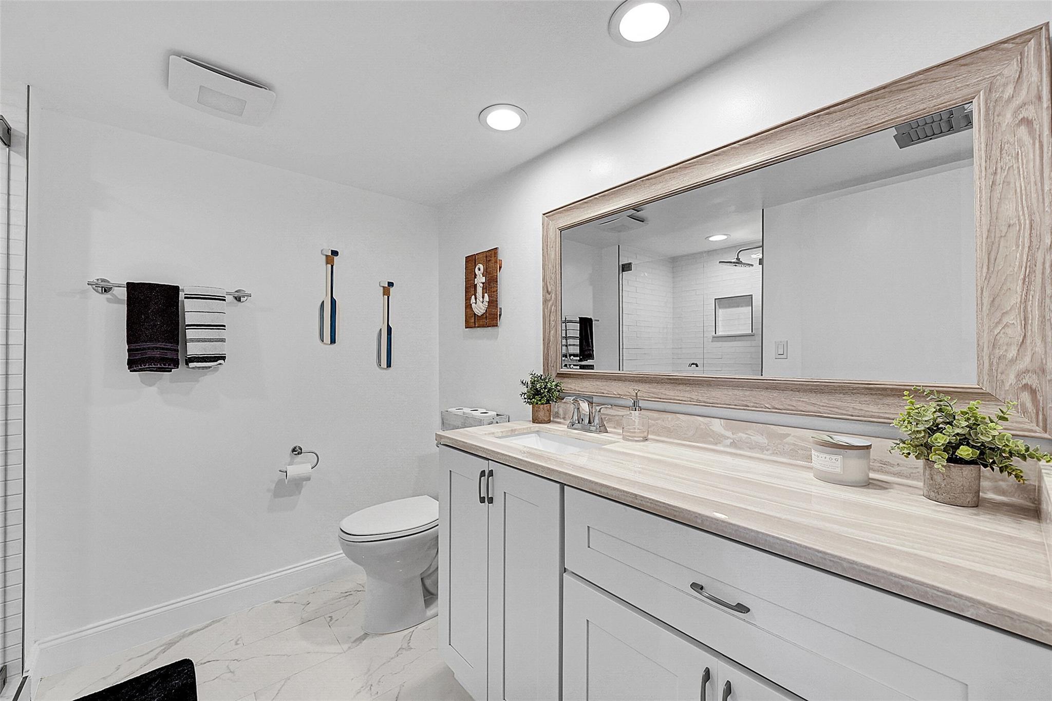 1 Harbourside Dr 4-607