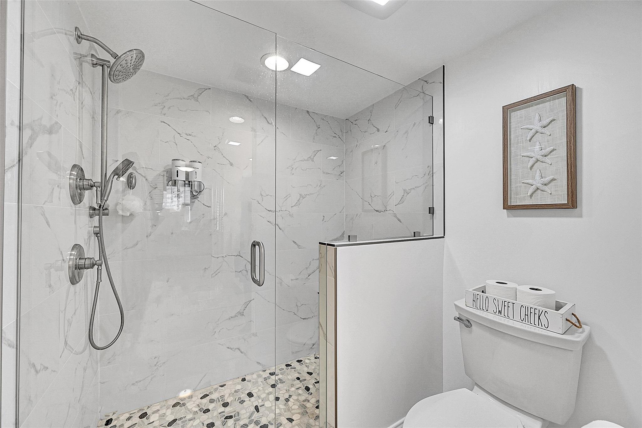 1 Harbourside Dr 4-607