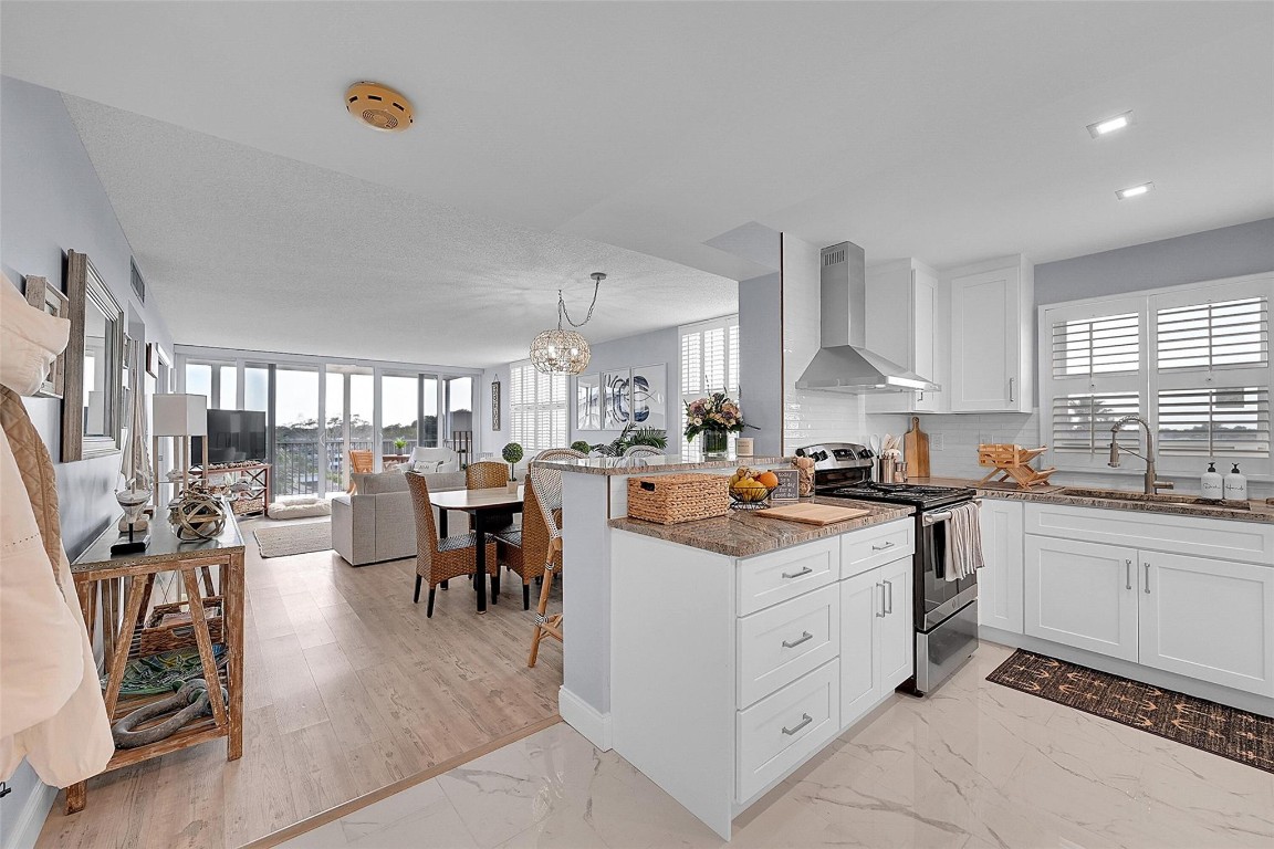 1 Harbourside Dr 4-607