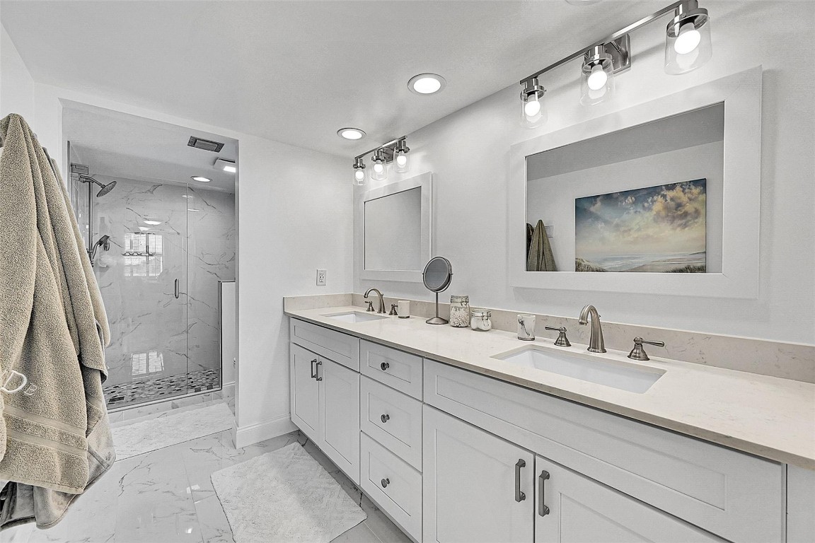 1 Harbourside Dr 4-607