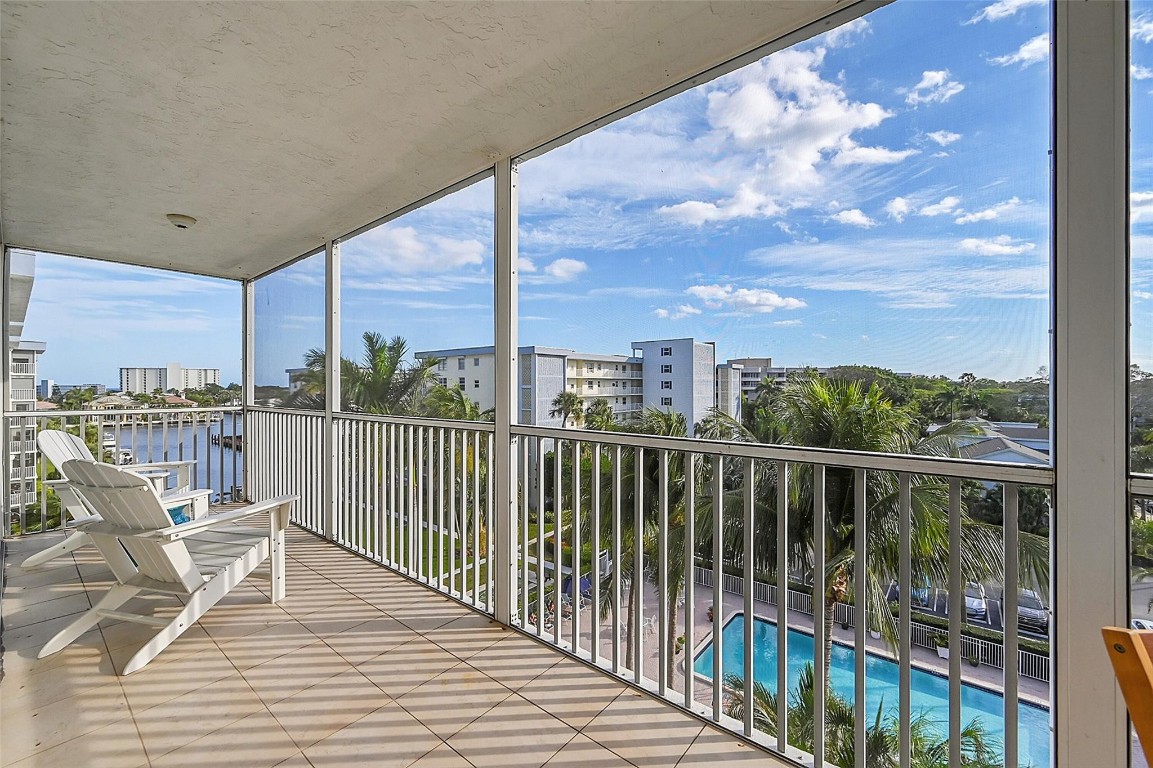 1 Harbourside Dr 4-607