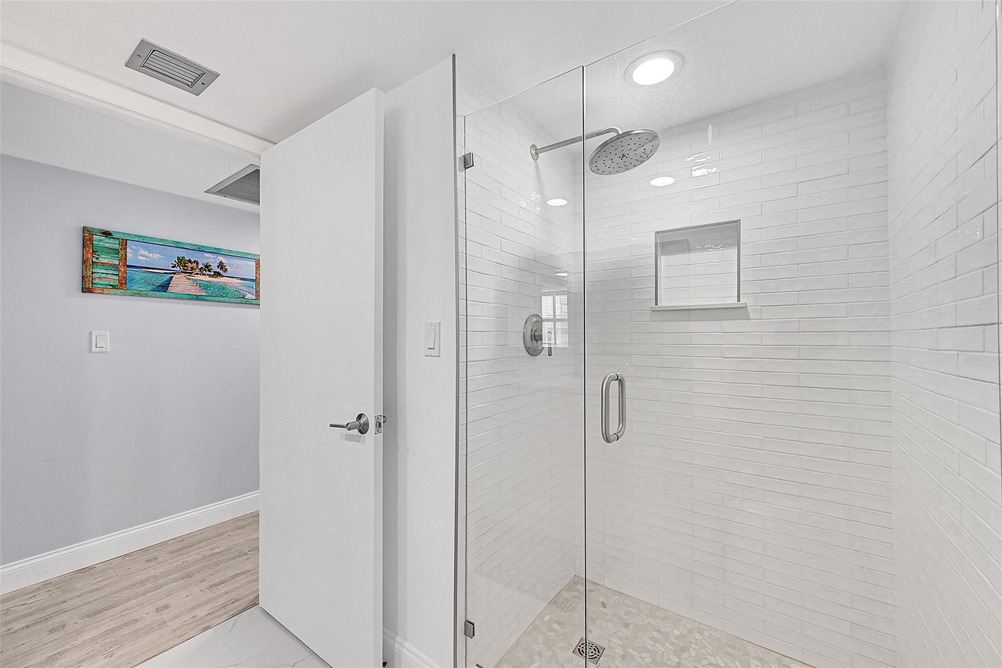 1 Harbourside Dr 4-607