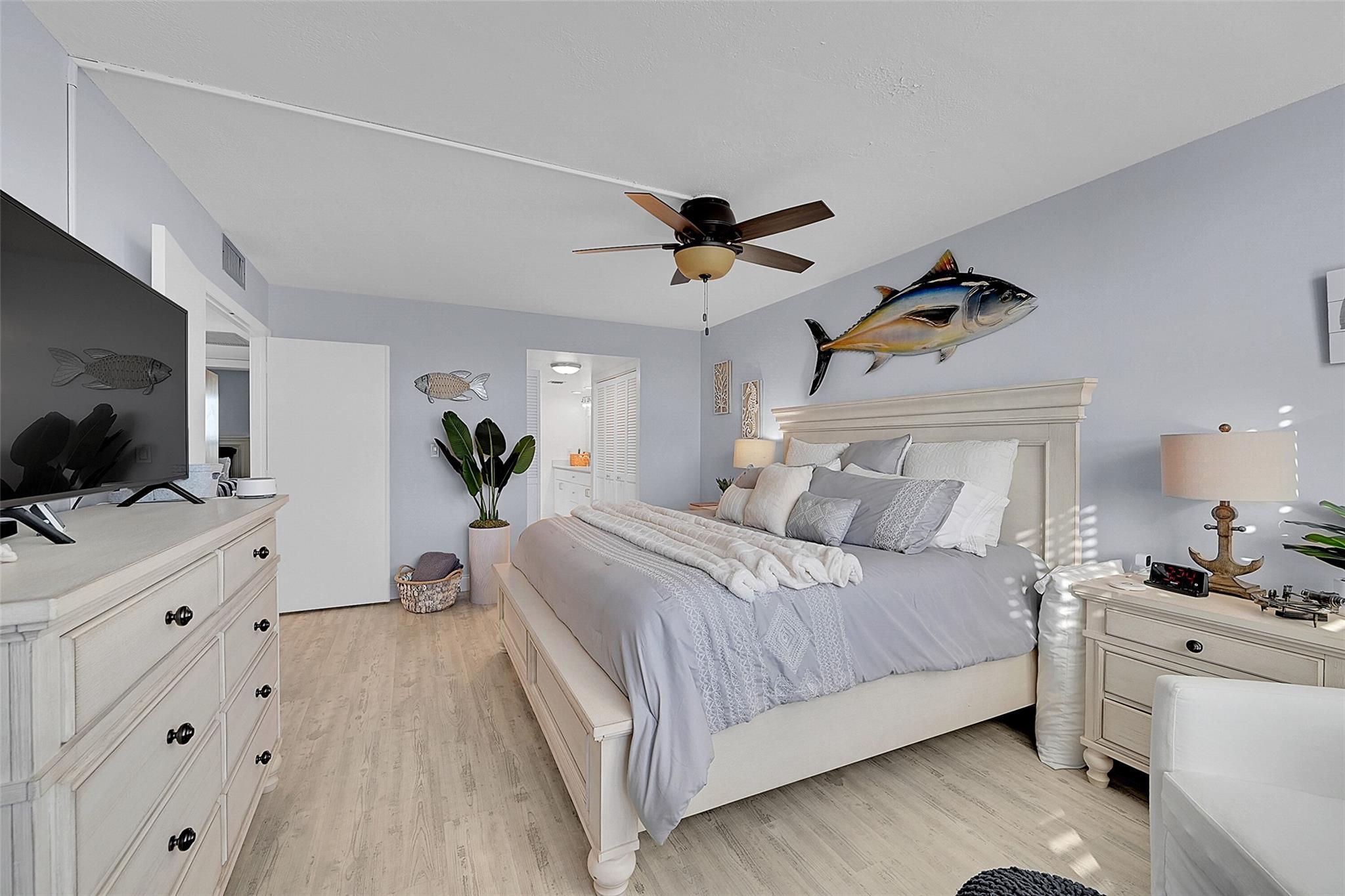 1 Harbourside Dr 4-607