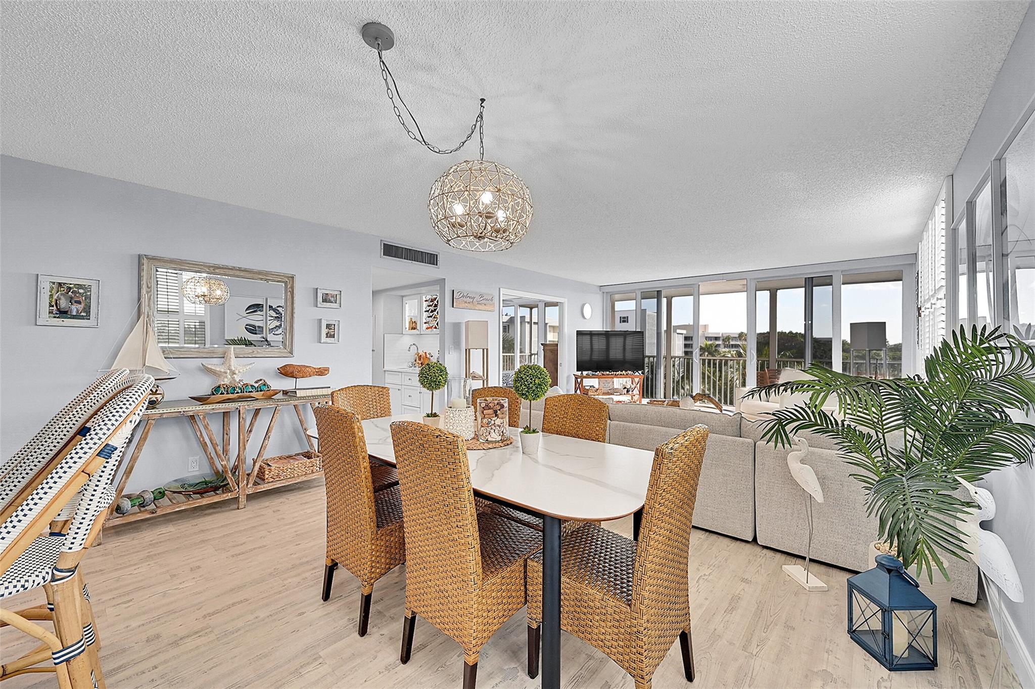 1 Harbourside Dr 4-607