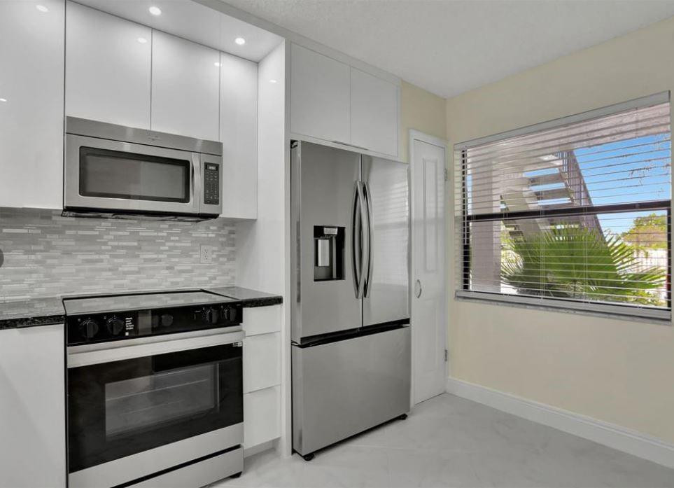 1284 S Military Trl 211