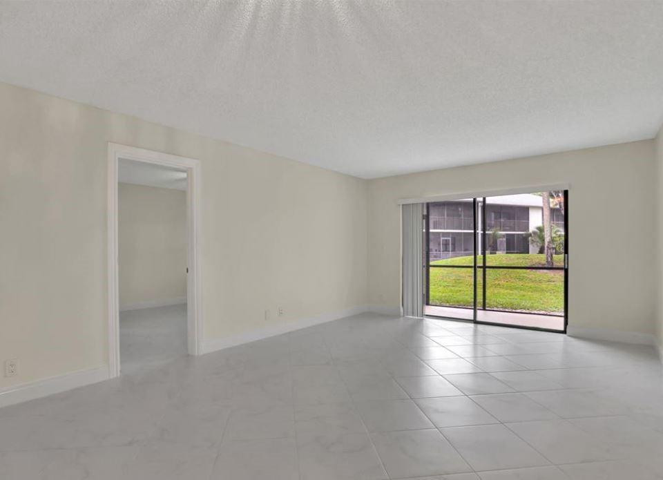 1284 S Military Trl 211