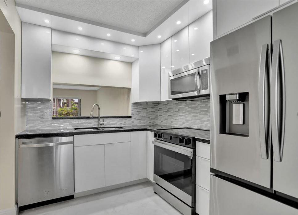 1284 S Military Trl 211