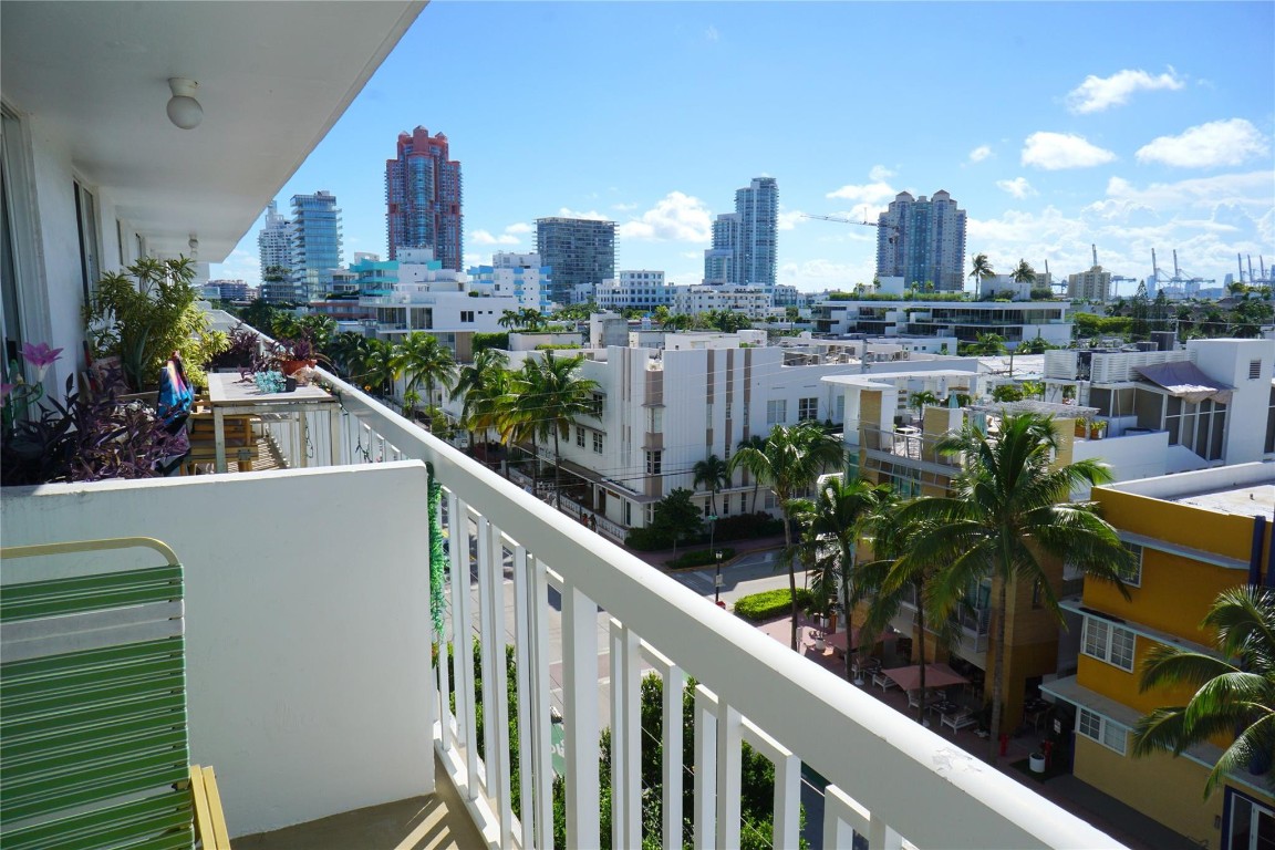 401 Ocean Dr 701