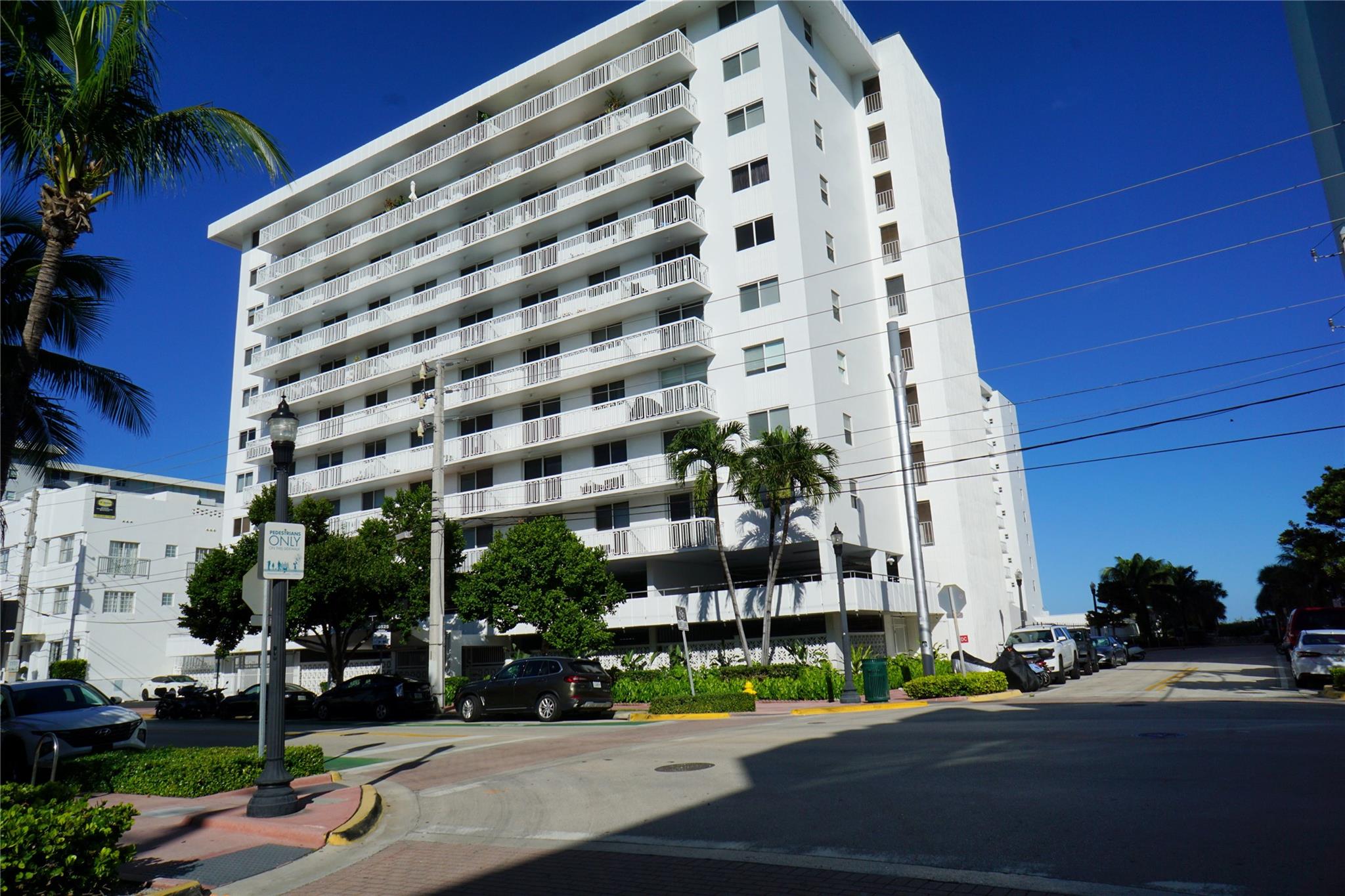 401 Ocean Dr 701