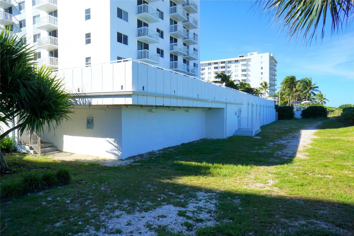 401 Ocean Dr 701