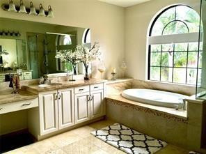 8212 Lawson Bridge Ln