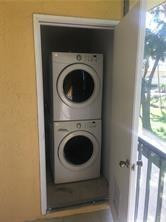 315 Meadows Cir -
