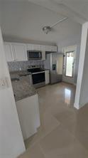 3051 N Course Dr 712