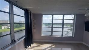 3051 N Course Dr 712