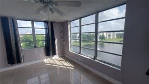 3051 N Course Dr 712