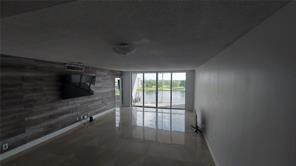 3051 N Course Dr 712