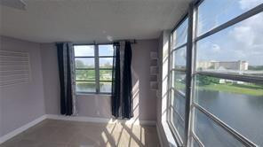 3051 N Course Dr 712