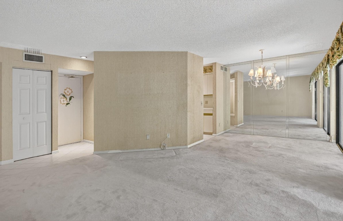 5590 Coach House Cir B