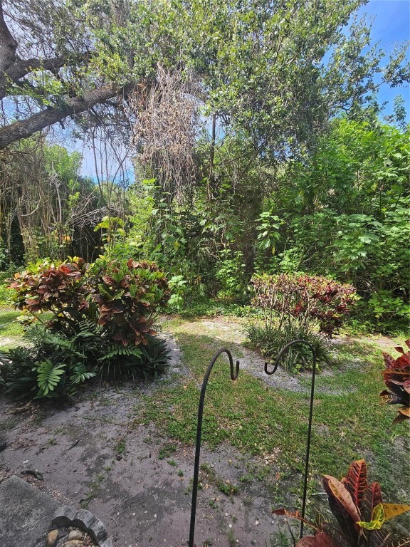 5590 Coach House Cir B