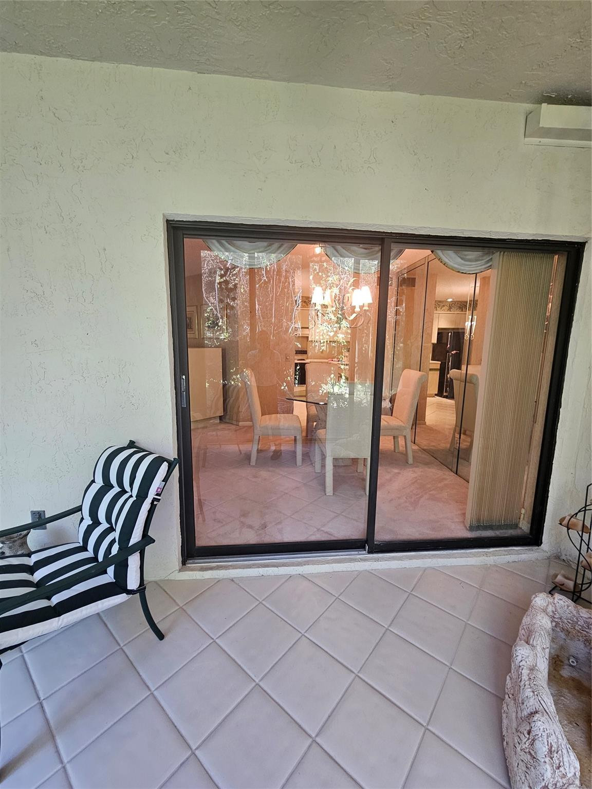5590 Coach House Cir B