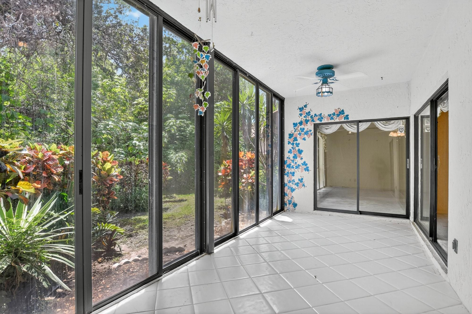 5590 Coach House Cir B