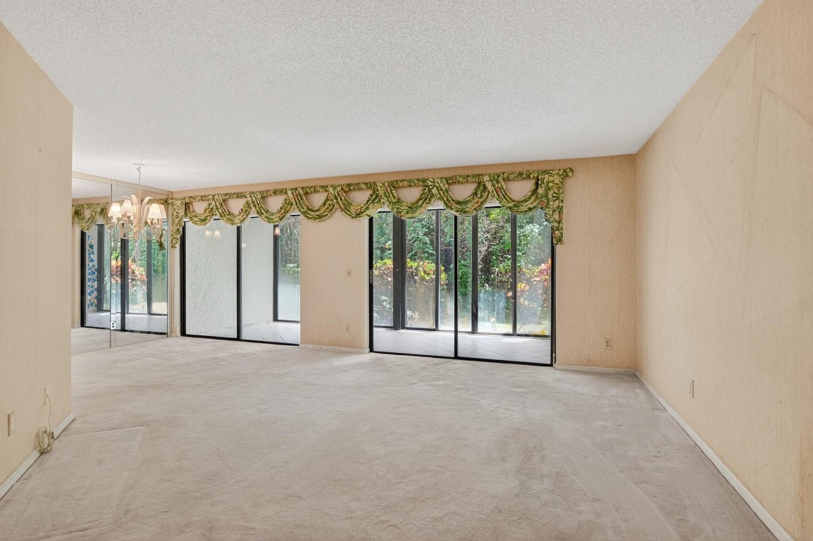 5590 Coach House Cir B