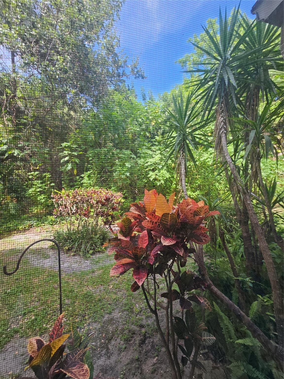 5590 Coach House Cir B