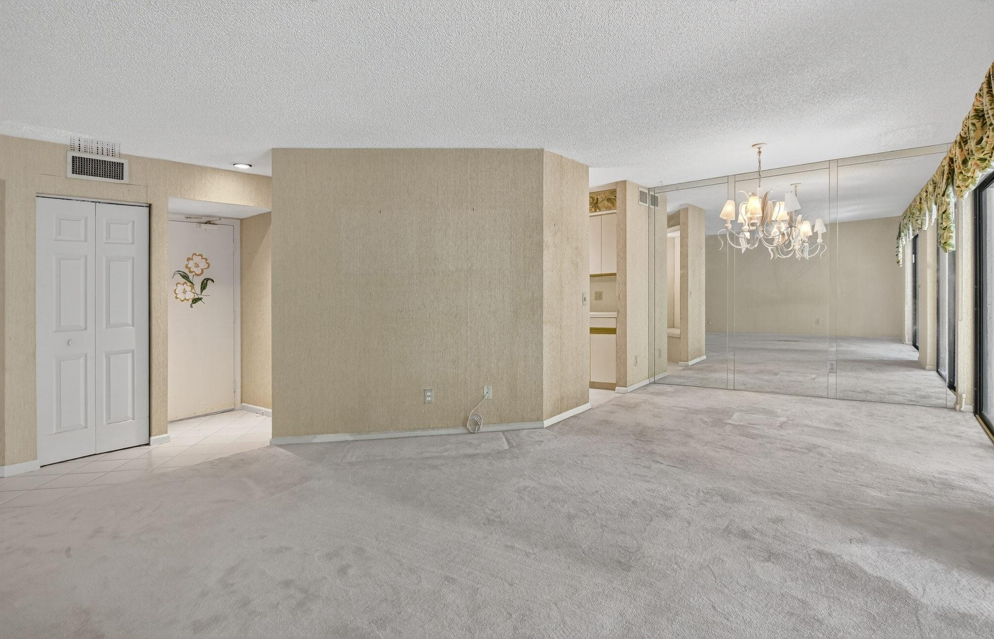 5590 Coach House Cir B