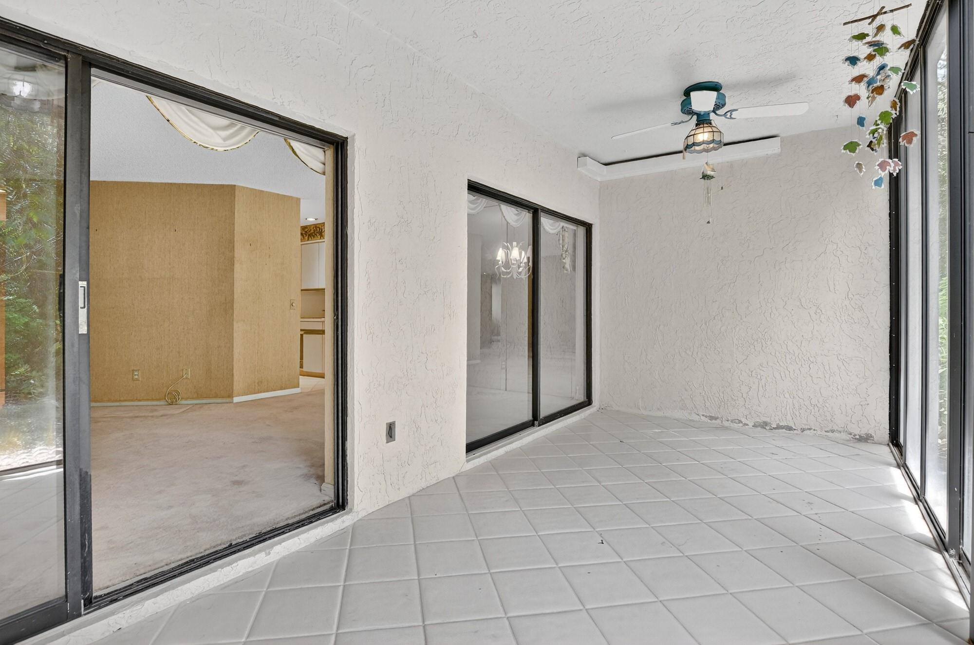 5590 Coach House Cir B