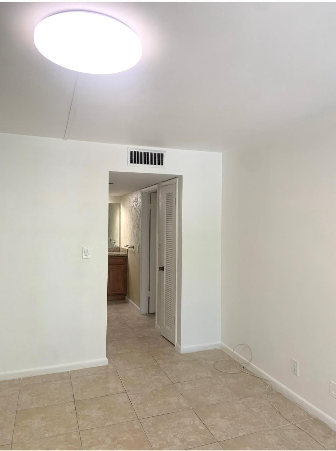 2312 S CYPRESS BEND DR