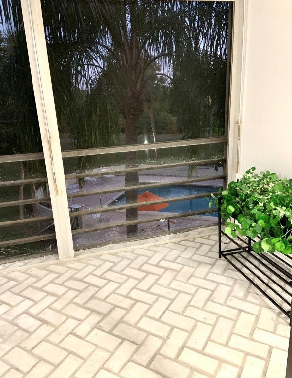 2312 S CYPRESS BEND DR