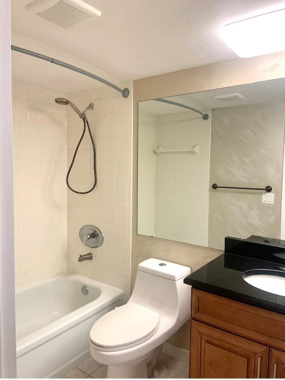 2312 S CYPRESS BEND DR