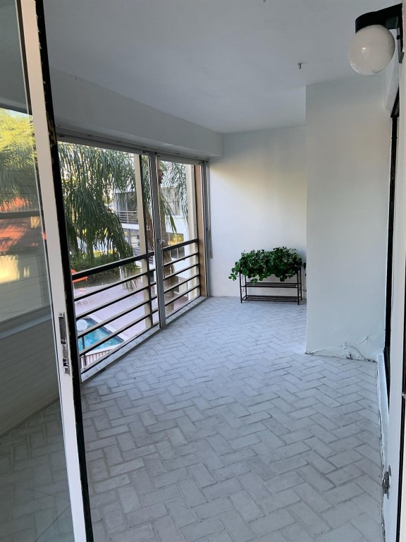 2312 S CYPRESS BEND DR