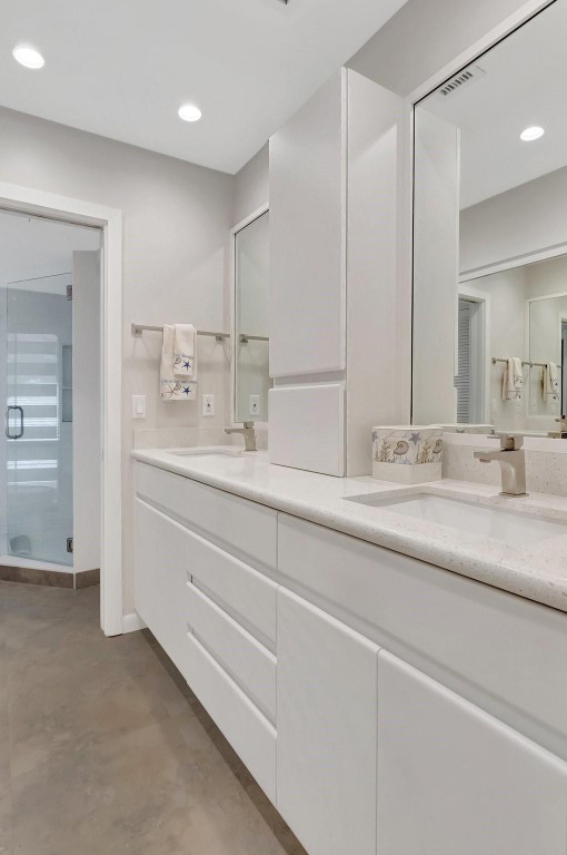 6925 Rain Forest Dr 6925