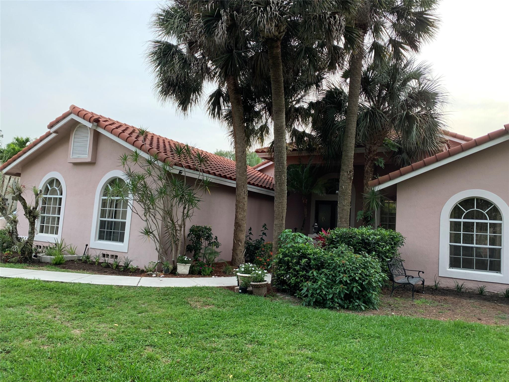 6715 NW 66th Ave