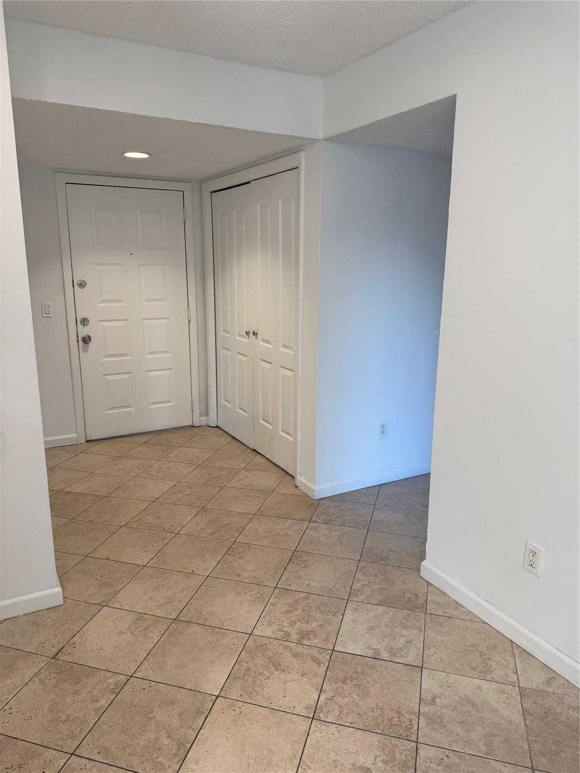 4521 W Mcnab Rd 19
