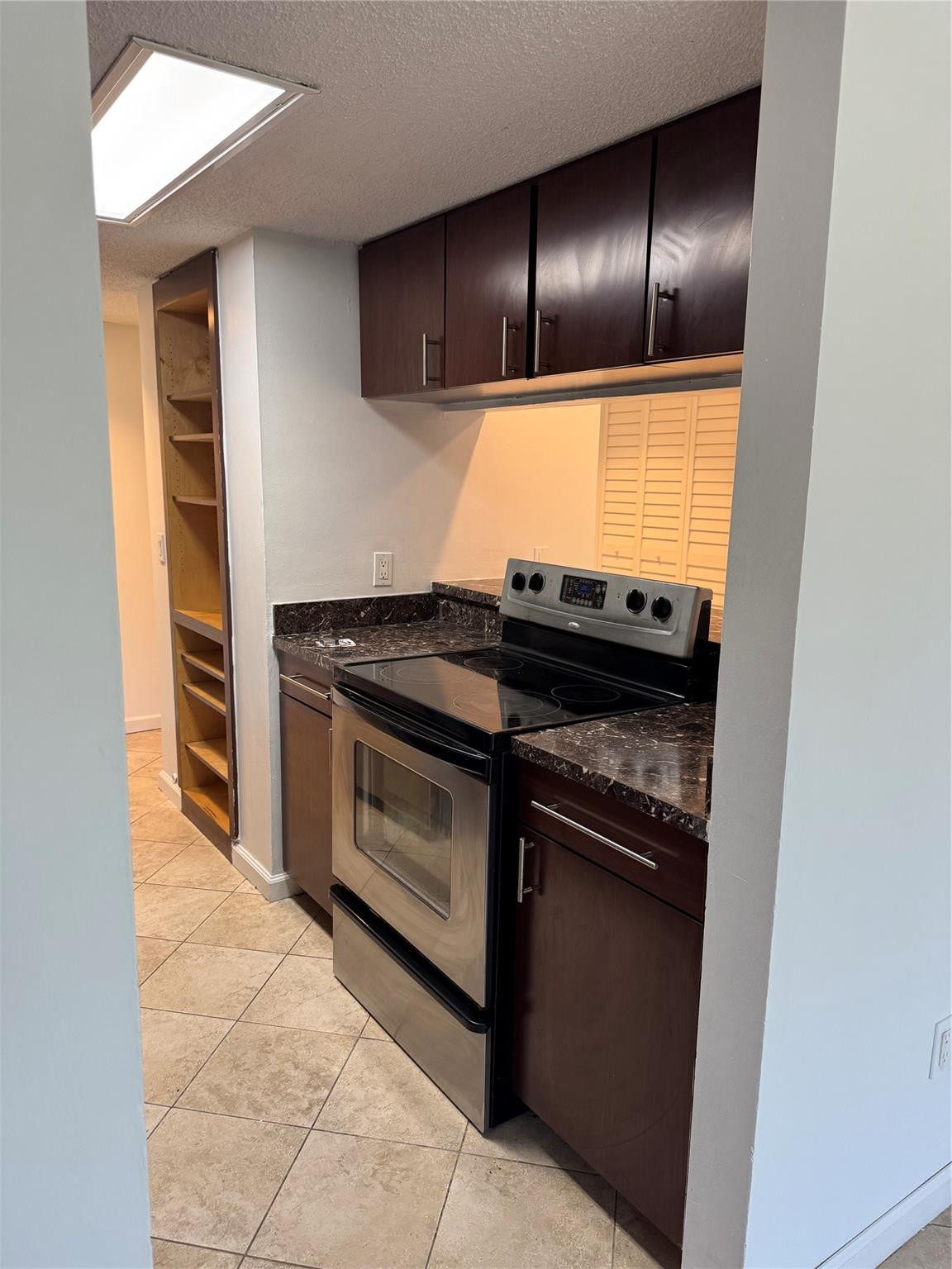 4521 W Mcnab Rd 19
