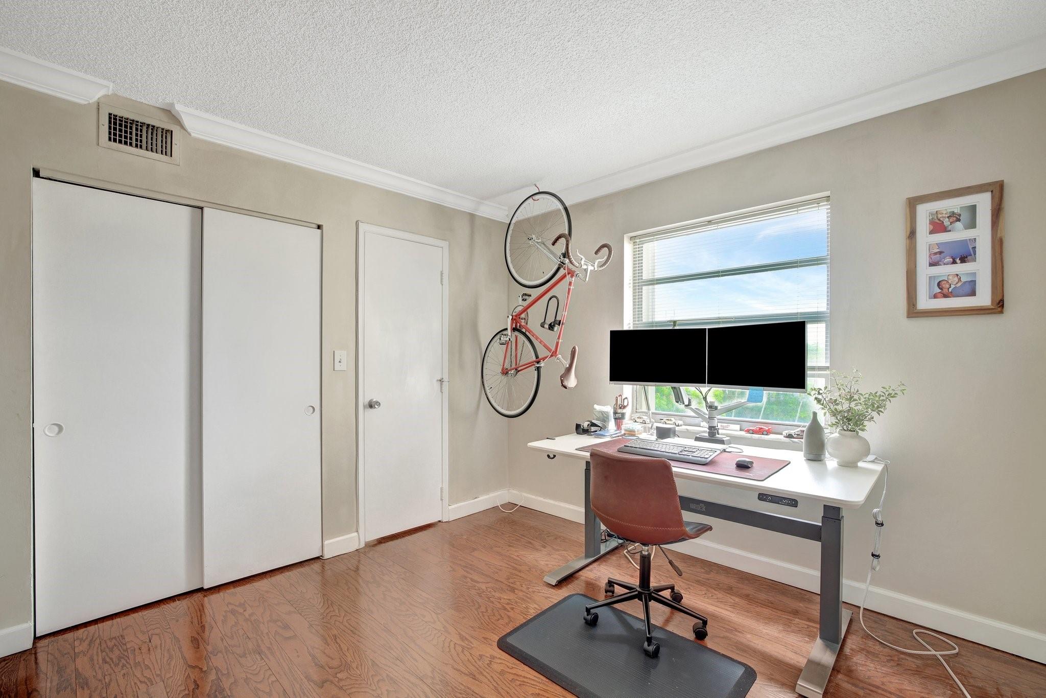 900 NE 18th Ave 306
