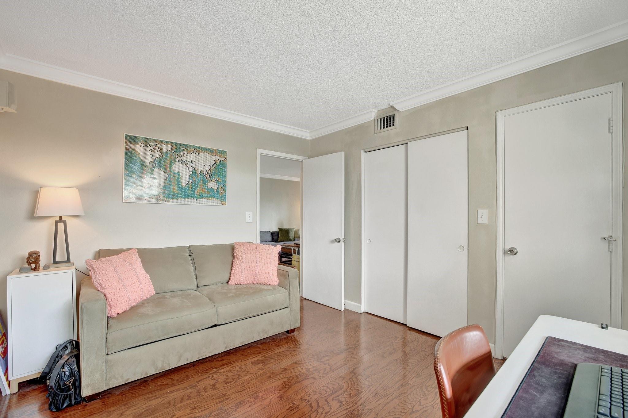 900 NE 18th Ave 306
