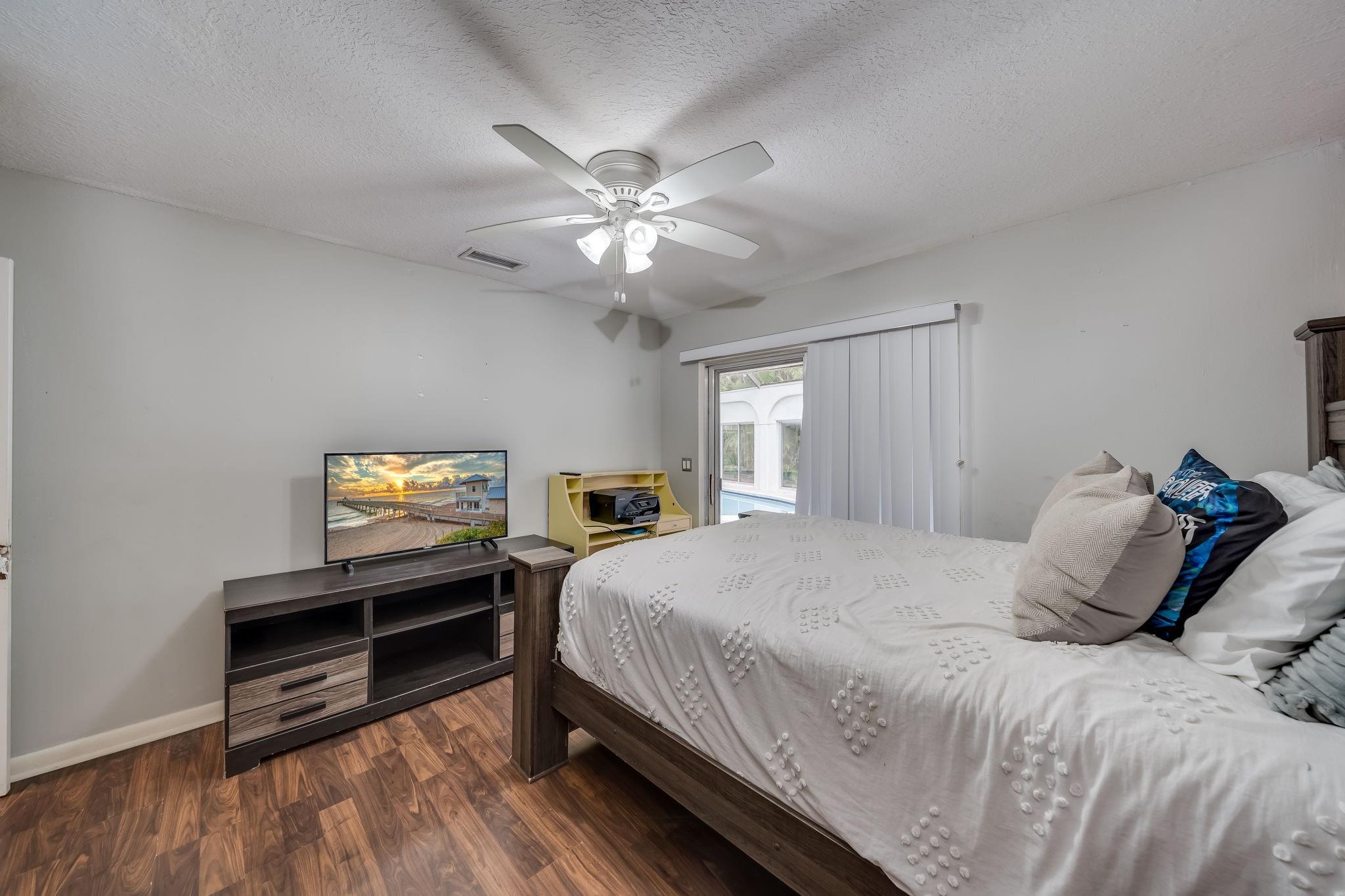 2550 Ray Ct