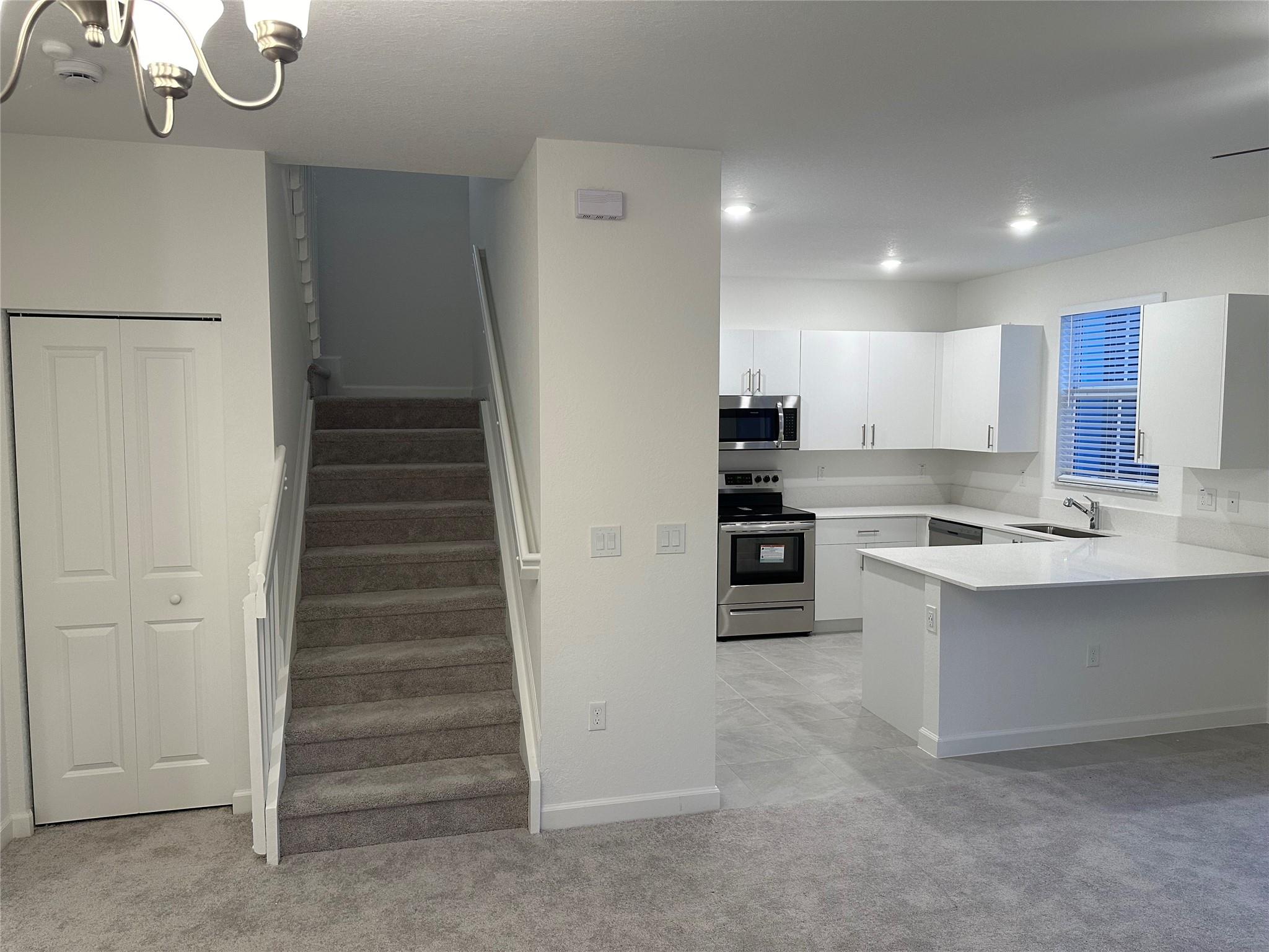 12003 NW 47th Mnr