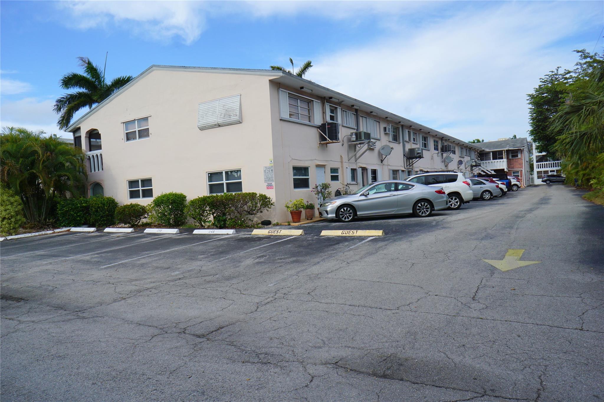 160 NE 8th Ave 25B