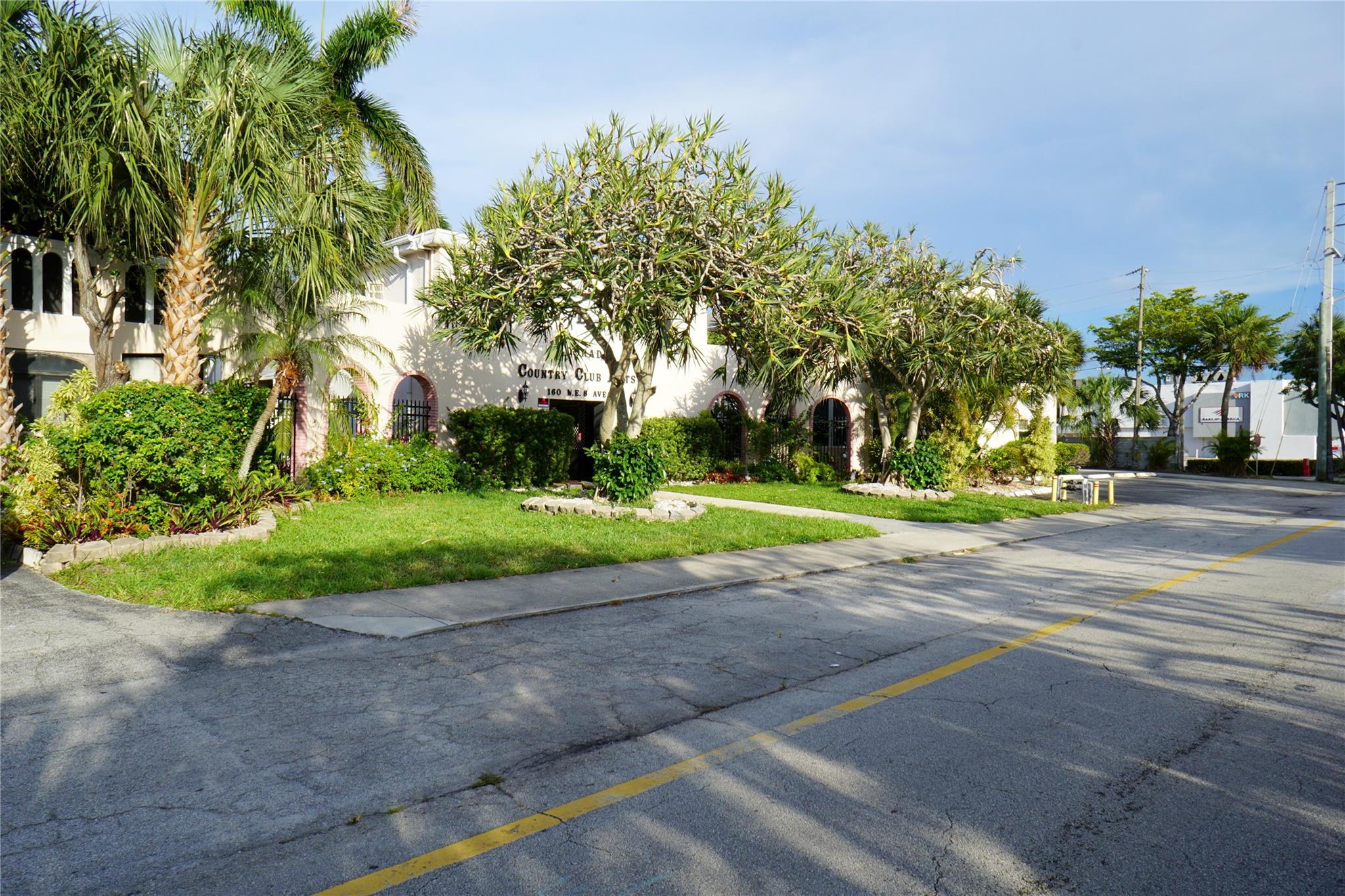 160 NE 8th Ave 25B