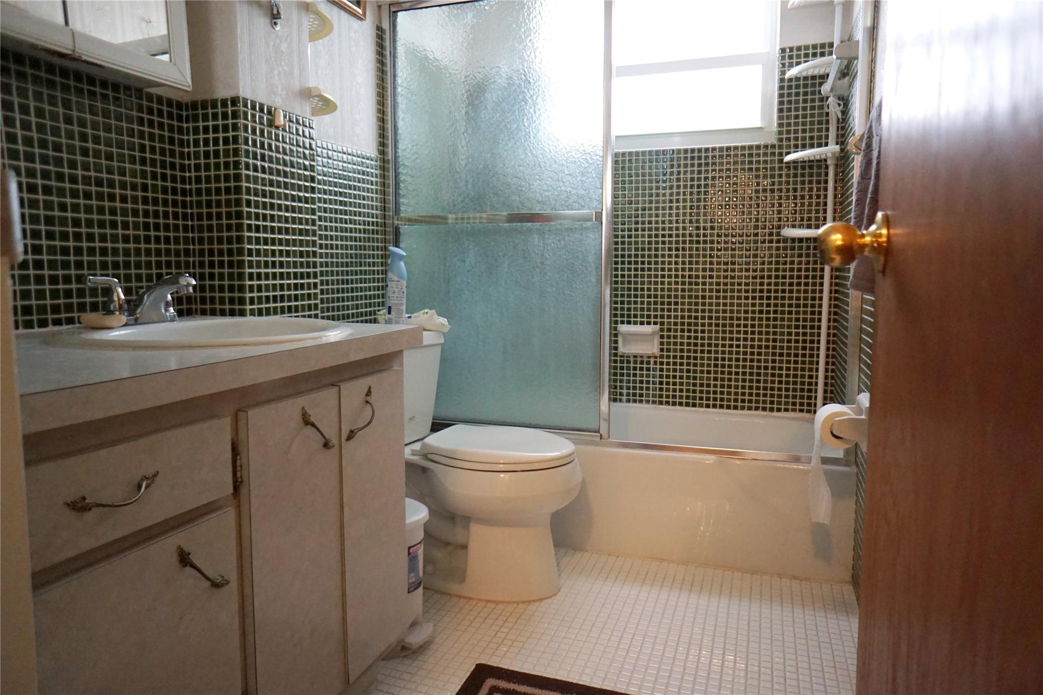 160 NE 8th Ave 25B