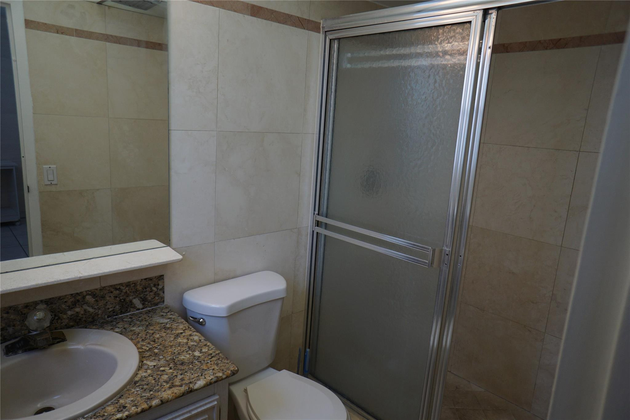 2841 Somerset Dr 115