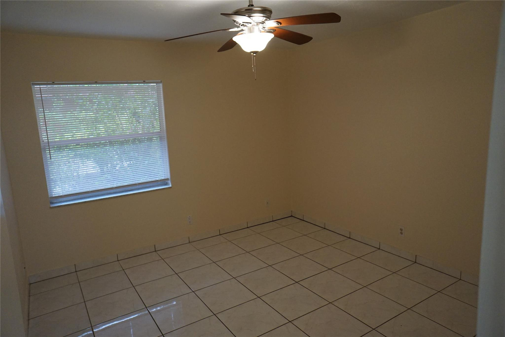 2841 Somerset Dr 115