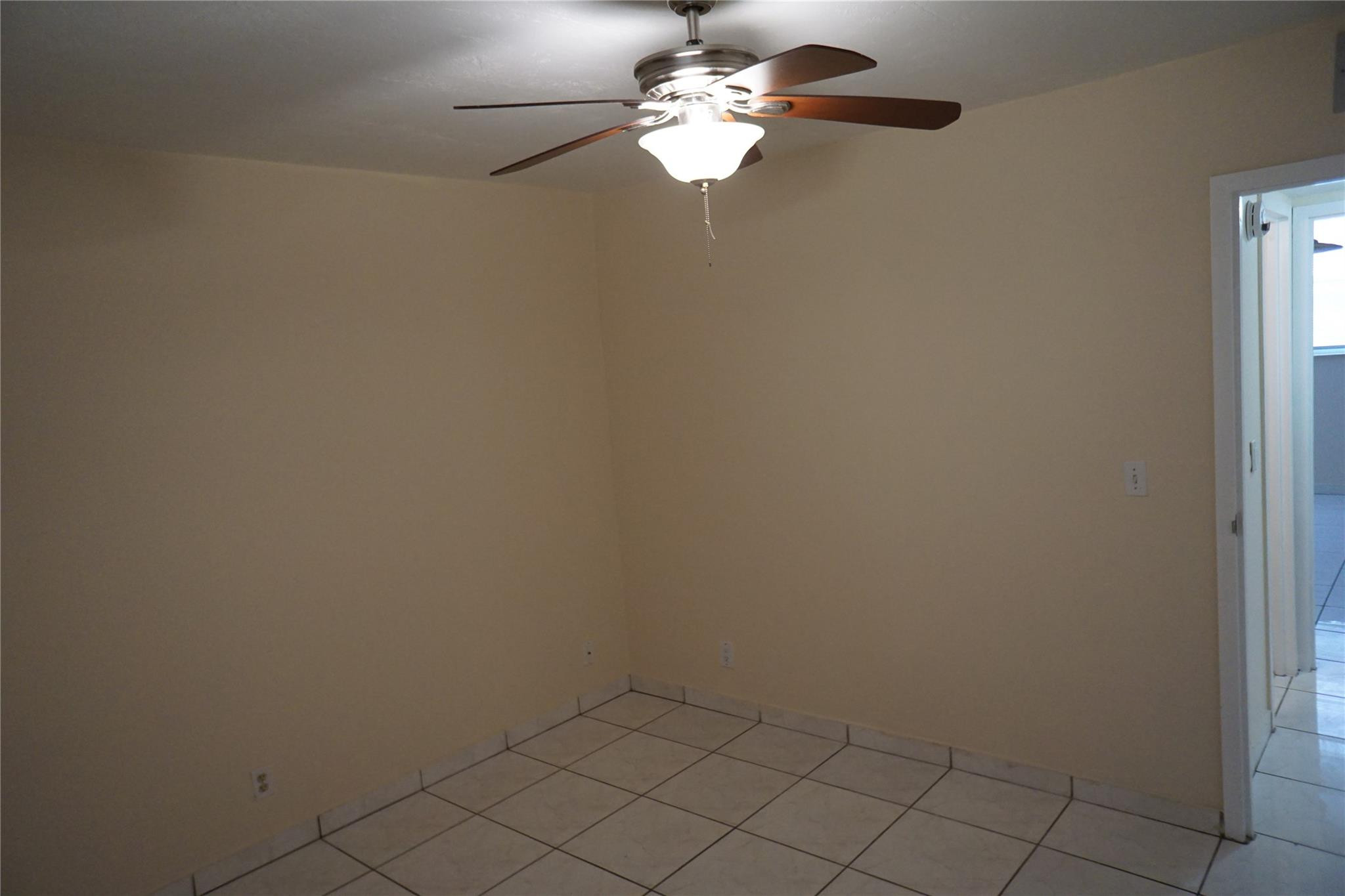 2841 Somerset Dr 115