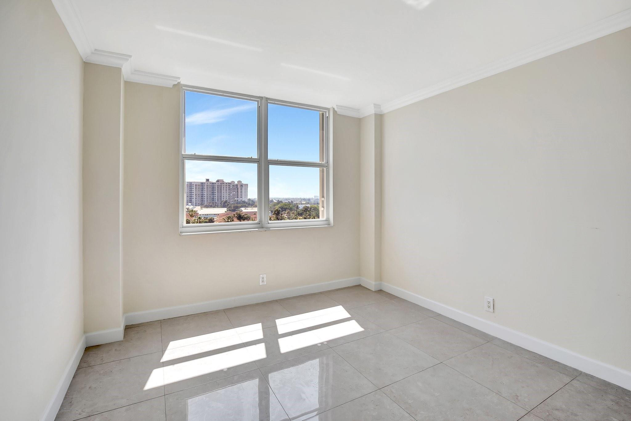 2000 S Ocean Blvd 7J